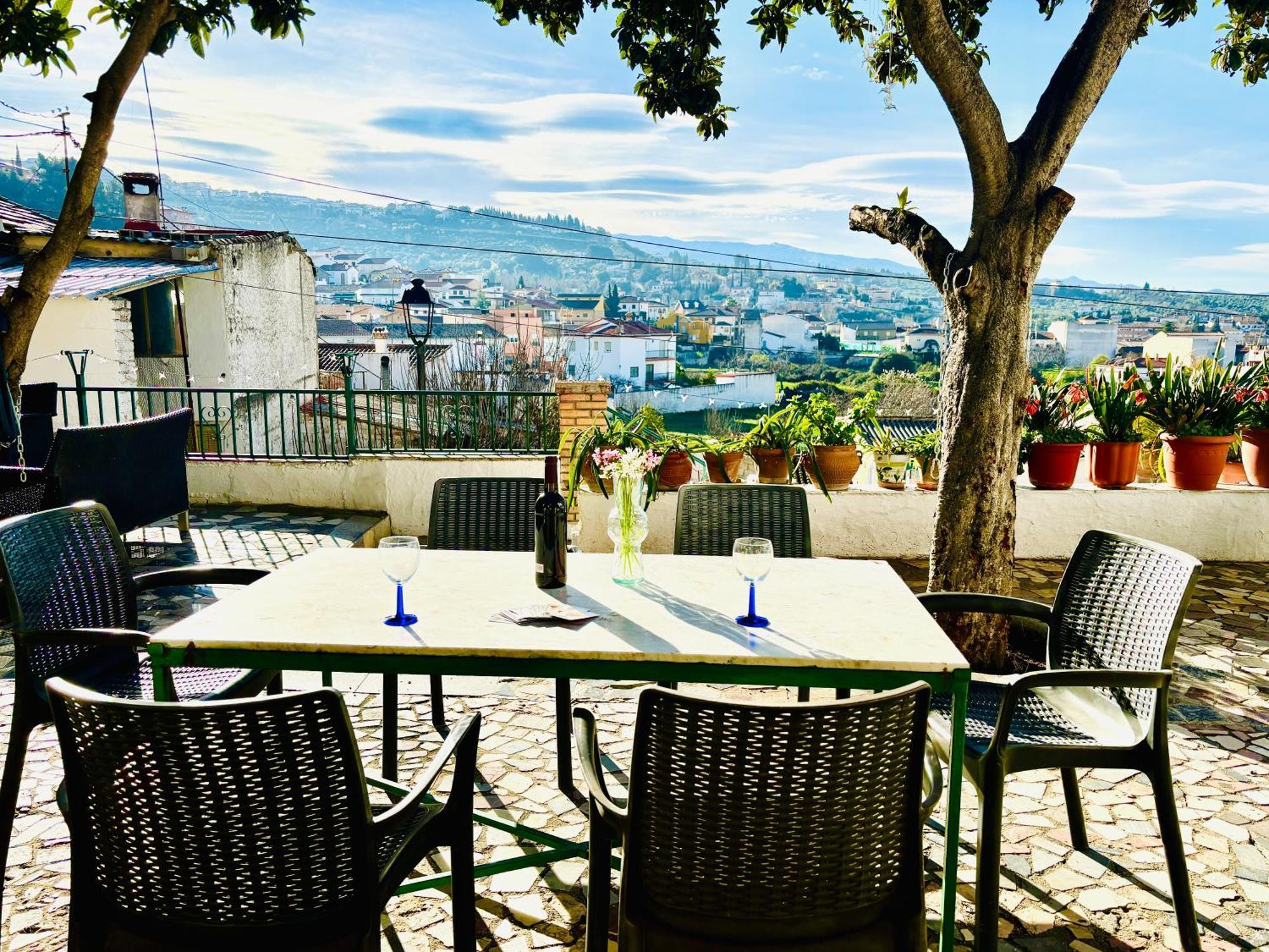 Super Casa Al Lado De Granada Holiday home *