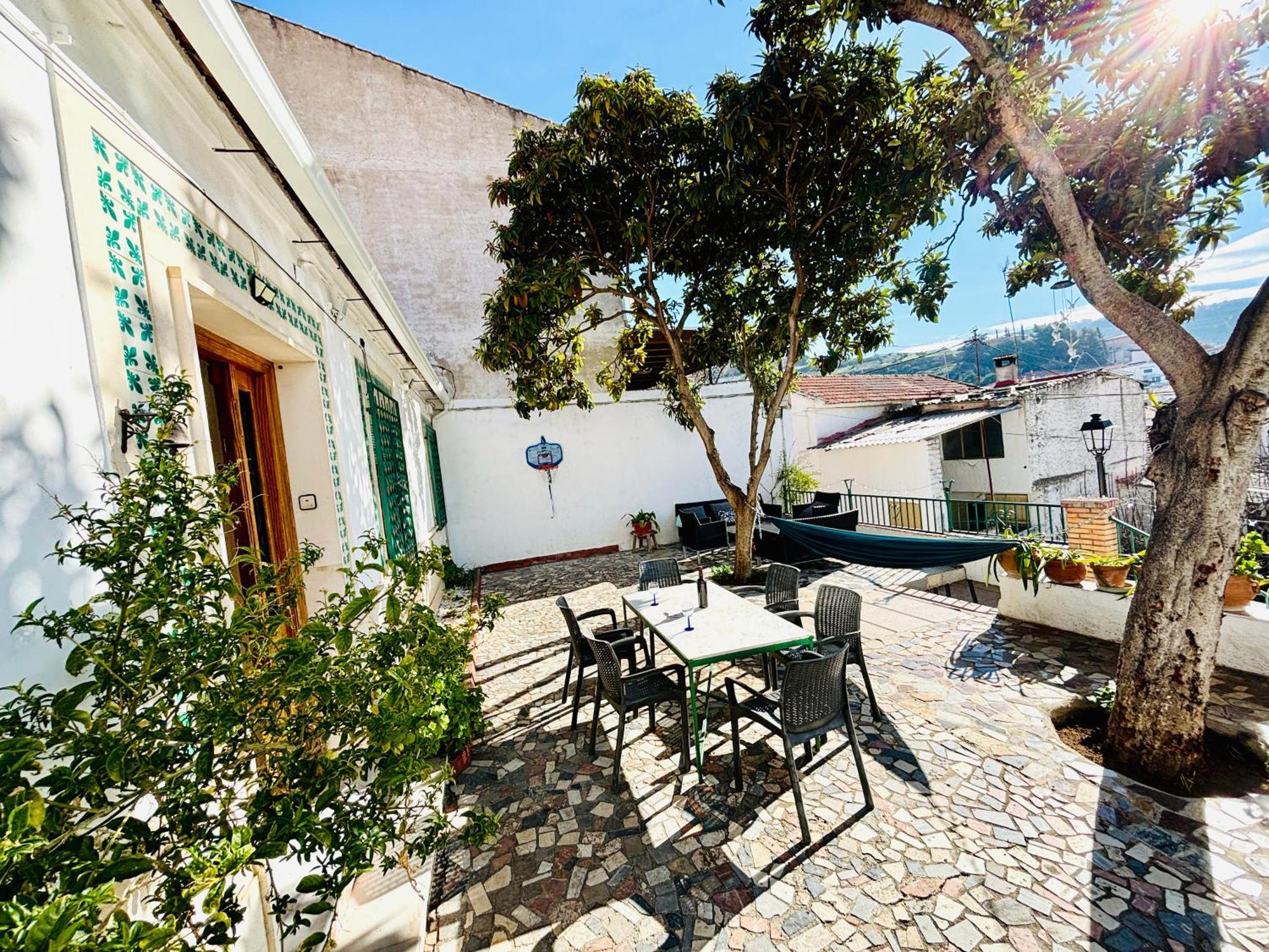 Super Casa Al Lado De Granada Holiday home *
