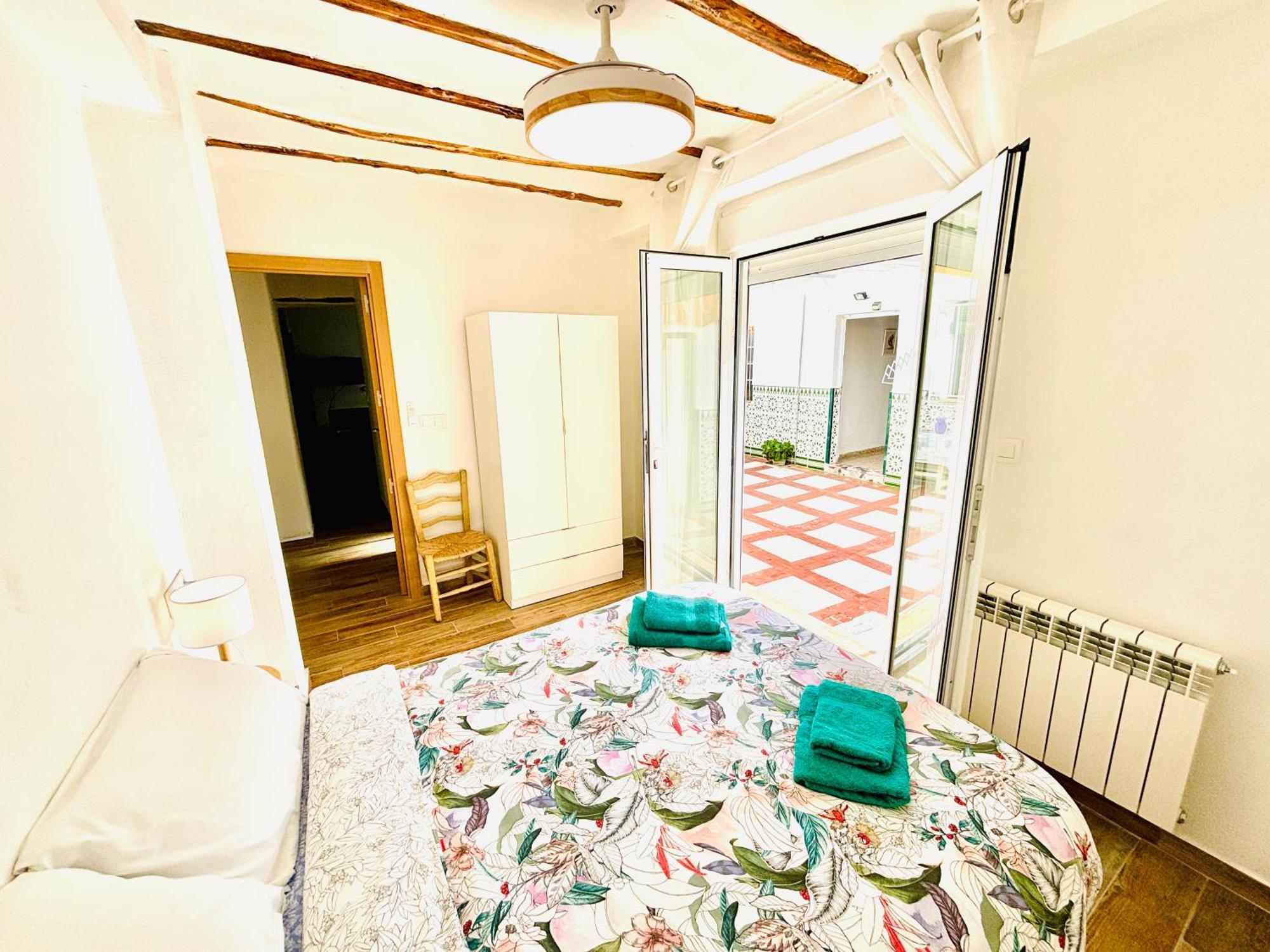 Super Casa Al Lado De Granada Holiday home *