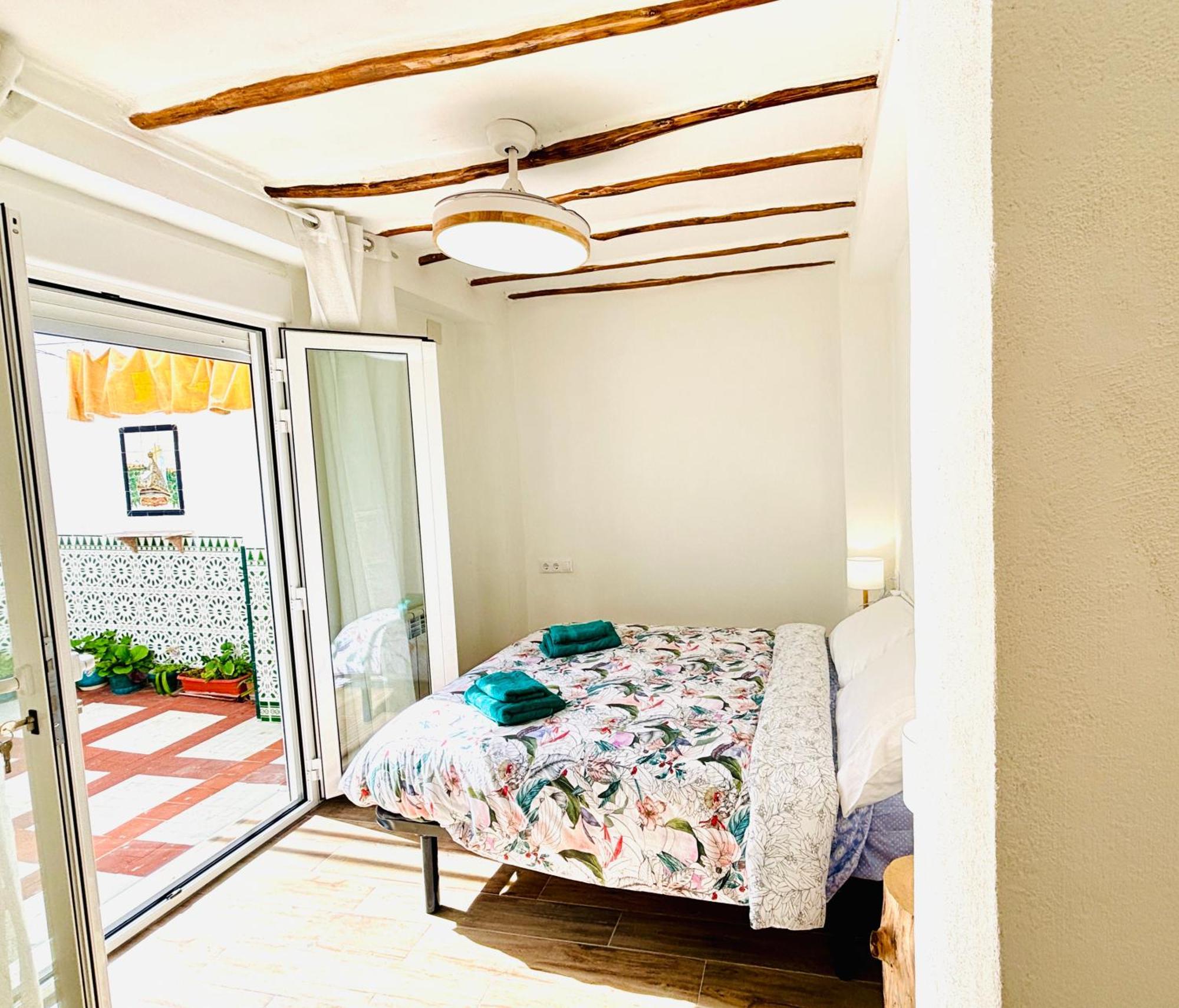 Super Casa Al Lado De Granada Holiday home *